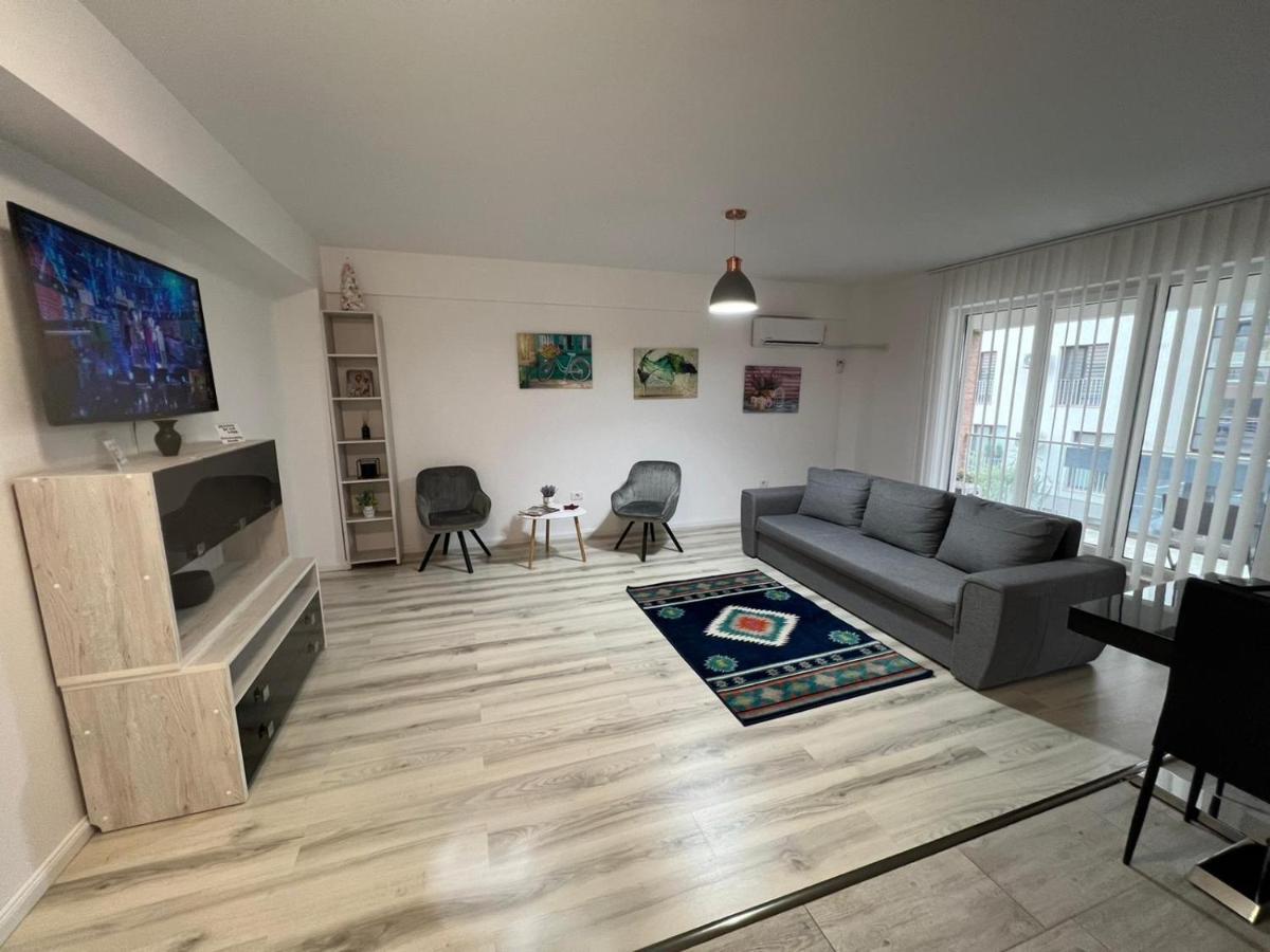 Chic Apartament Complex Inamstro Ясси Екстер'єр фото