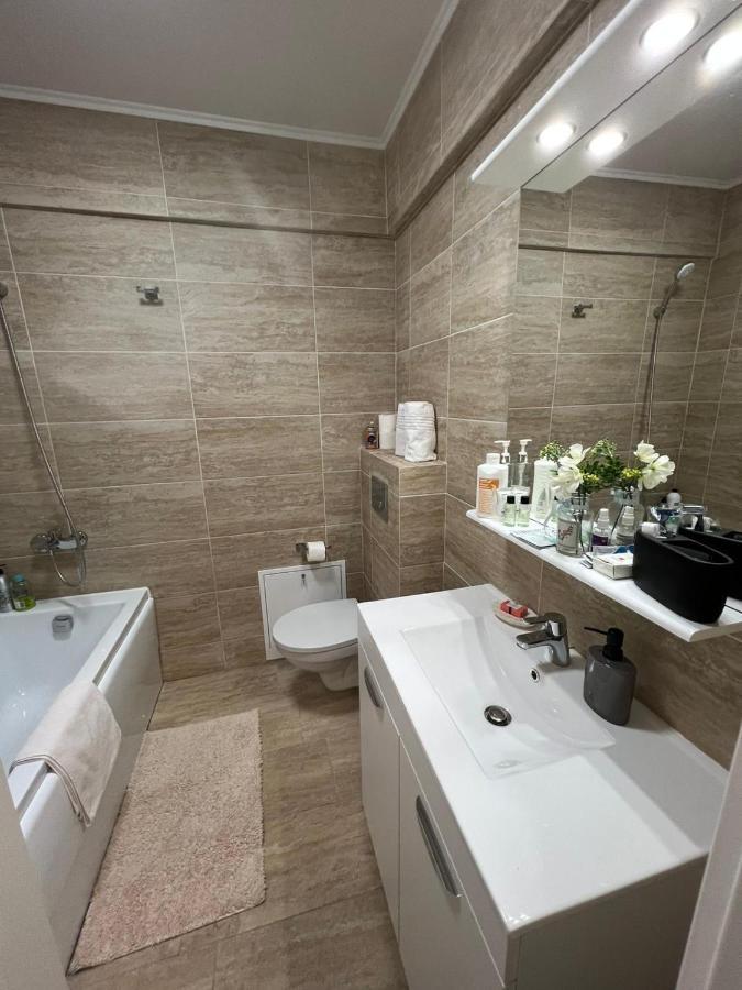Chic Apartament Complex Inamstro Ясси Екстер'єр фото